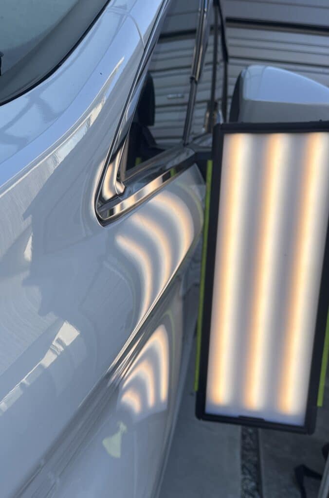 40アルファードのフェンダーにできたヘコミを直しました。