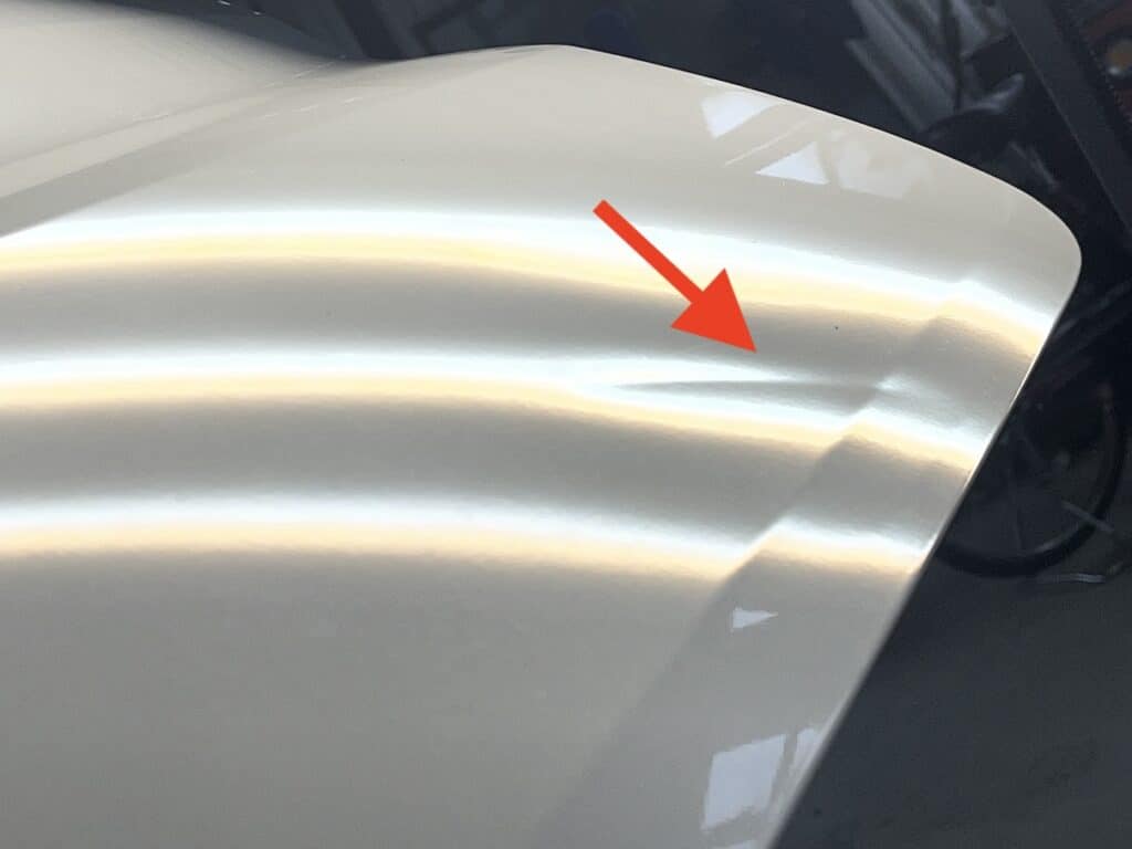 線状のヘコミをSTANLINER製のツールで直しました!