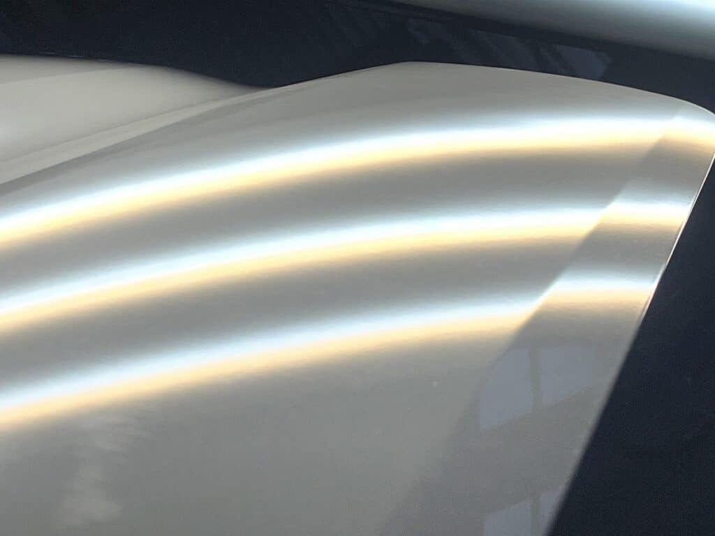 線状のヘコミをSTANLINER製のツールで直しました!