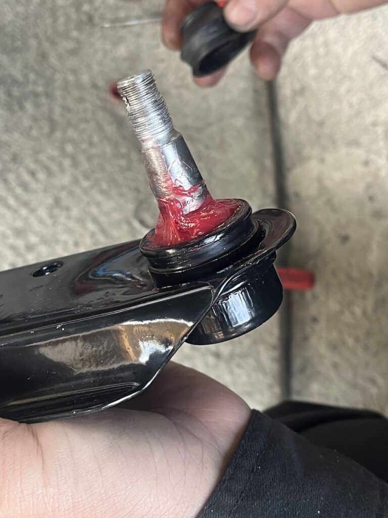 【廃番】DB51Tキャリィトラックのロアアームを探していませんか?