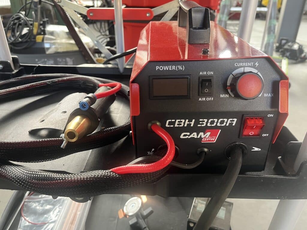 伸びた鉄板はシュリンキングツールで絞る cam auto shrinking tool