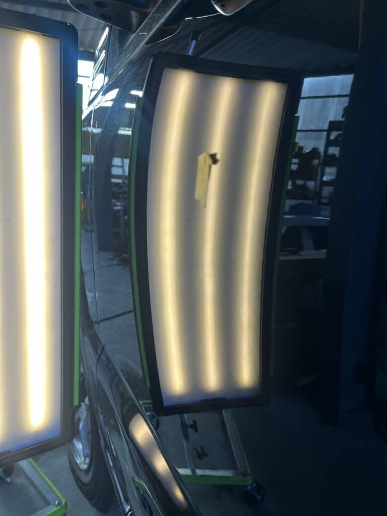 JB64ジムニーのドアにできたドアパンチを直しました! JB64ジムニーへこみ修理後