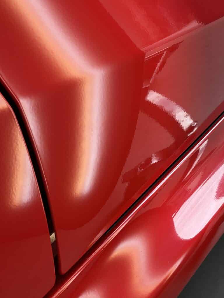 ドアのヘコミ、自分で直せる?修理事例から見る注意点
